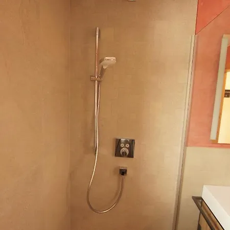 Nora Apartment *